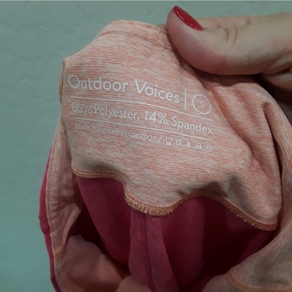 Outdoor Voices | NWT Pink Color Block Leggings - Picture 3 of 3